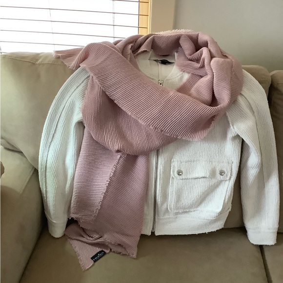 Banana Republic Sweater Jacket - Picture 3 of 3